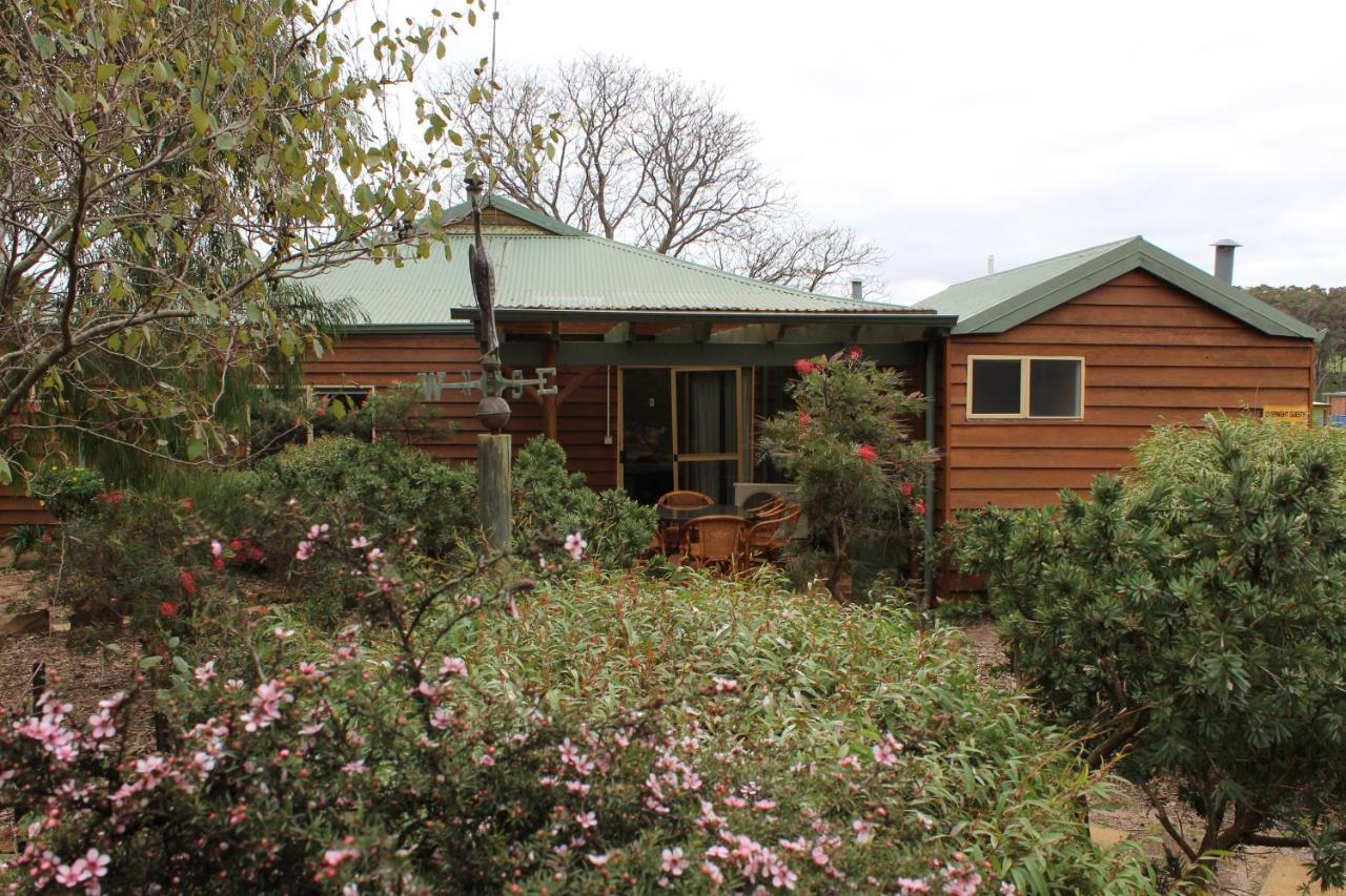 Sunflowers Animal Farm & Farmstay Margaret River Bagian luar foto